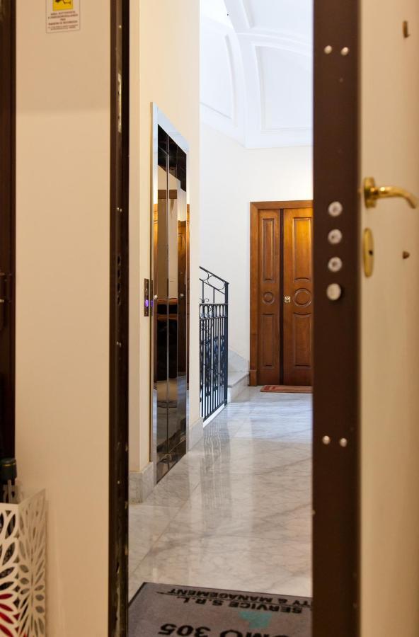 Le Corti Di Napoli Apartments Buitenkant foto