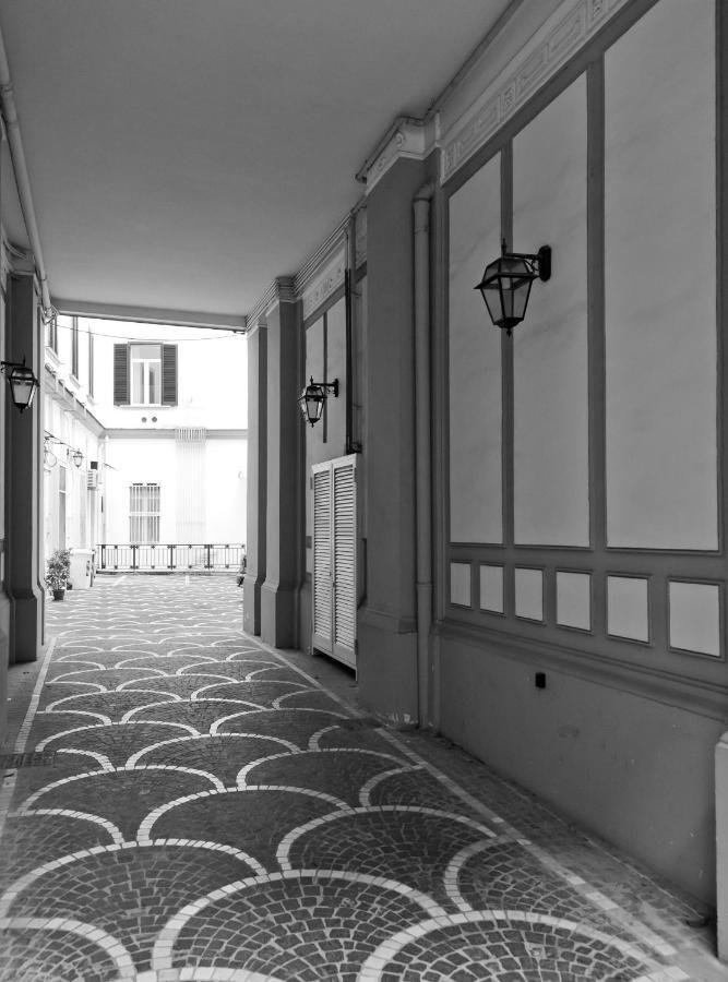 Le Corti Di Napoli Apartments Buitenkant foto